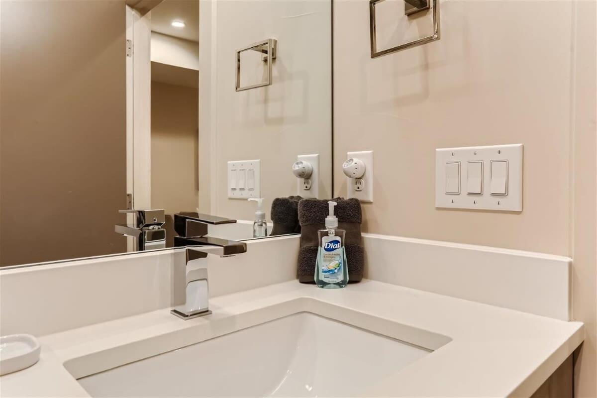 Serenity At Sloan'S 1-Br With A Modern Twist DEN Exterior foto